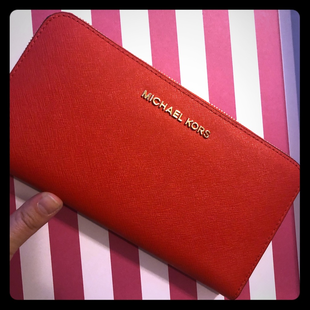 New Michael Kors clutch wallet
